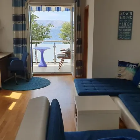 Beachfront Apartmant Veli * Novi Vinodolski