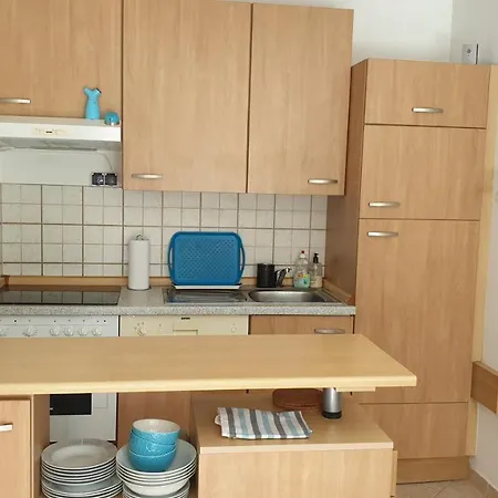Beachfront Apartmant Veli *