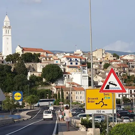 Apartment Beachfront Apartmant Veli *